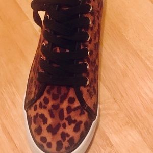 Shoes, Standard, average width